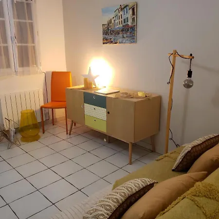 Centre 100 M Du Port Place Parking Lejlighed Cassis