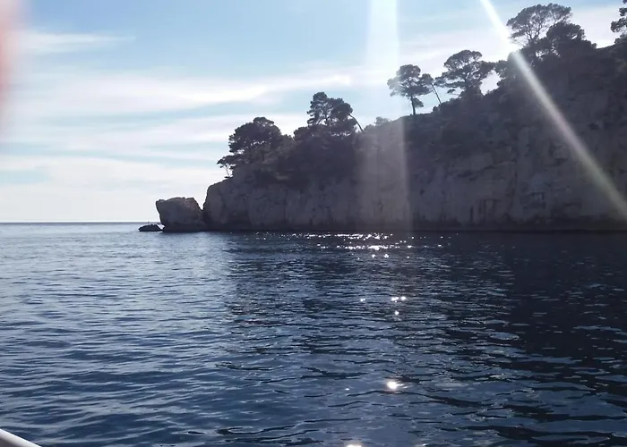 Centre 100 M Du Port Place Parking * Cassis