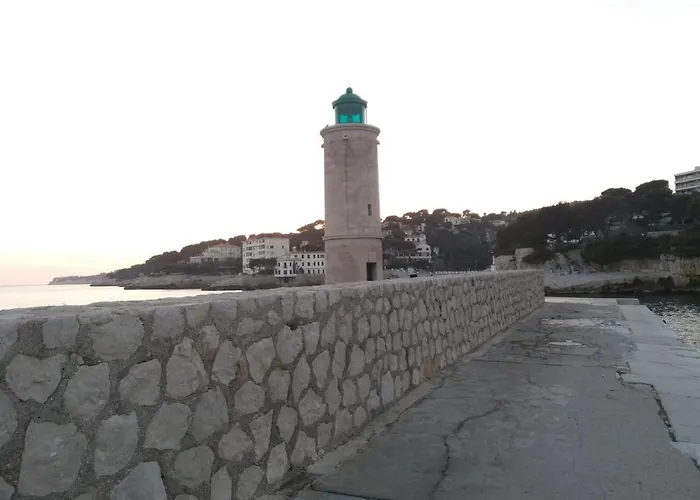 Centre 100 M Du Port Place Parking Apartament Cassis